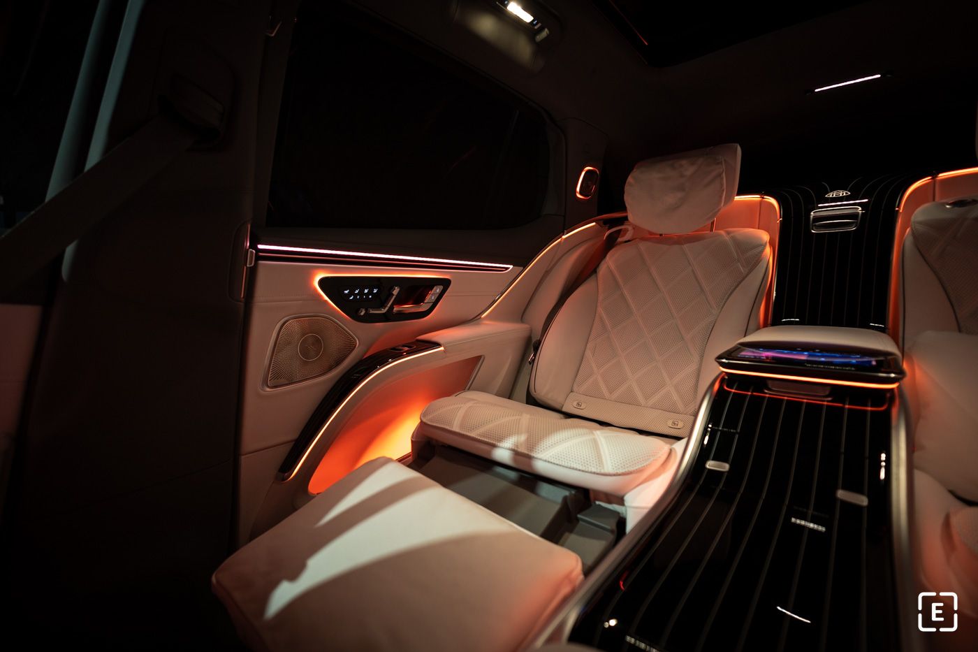 Mercedes-Benz EQS 580 SUV Maybach — 2