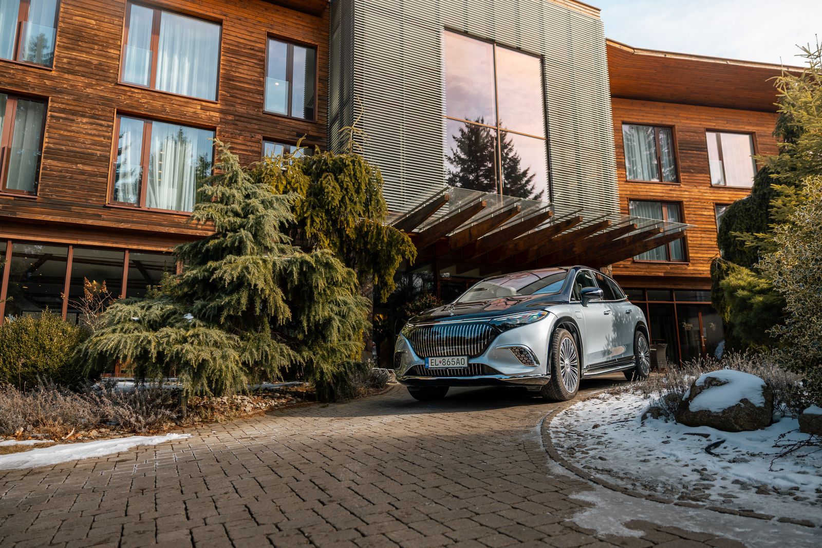 Mercedes-Benz EQS 580 SUV Maybach
